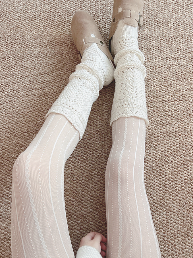 Off-white/Gray/Coffee Sweet Hollow-out Calf Socks