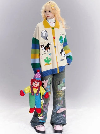 Hellapricotfarbene Strickjacke mit süßem Katzen-Polokragen und Kontrast