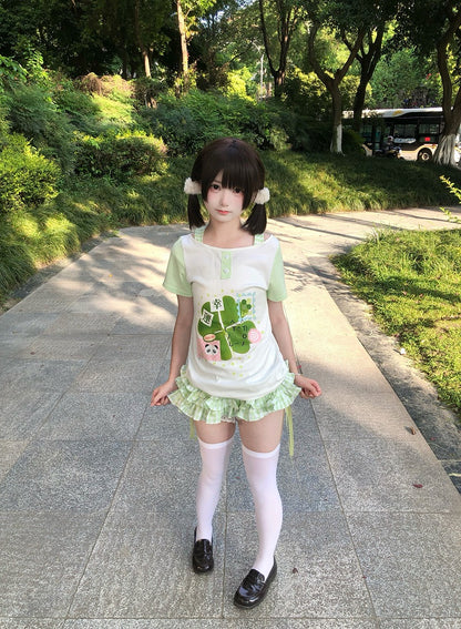 Print with Clover Wide White Sweet Colorblock Green T-shirt and Lucky Neckline