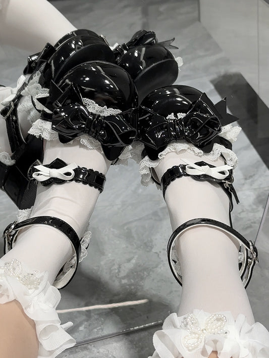 Low-heel Heart Buckles Toe Shoes Black Round -