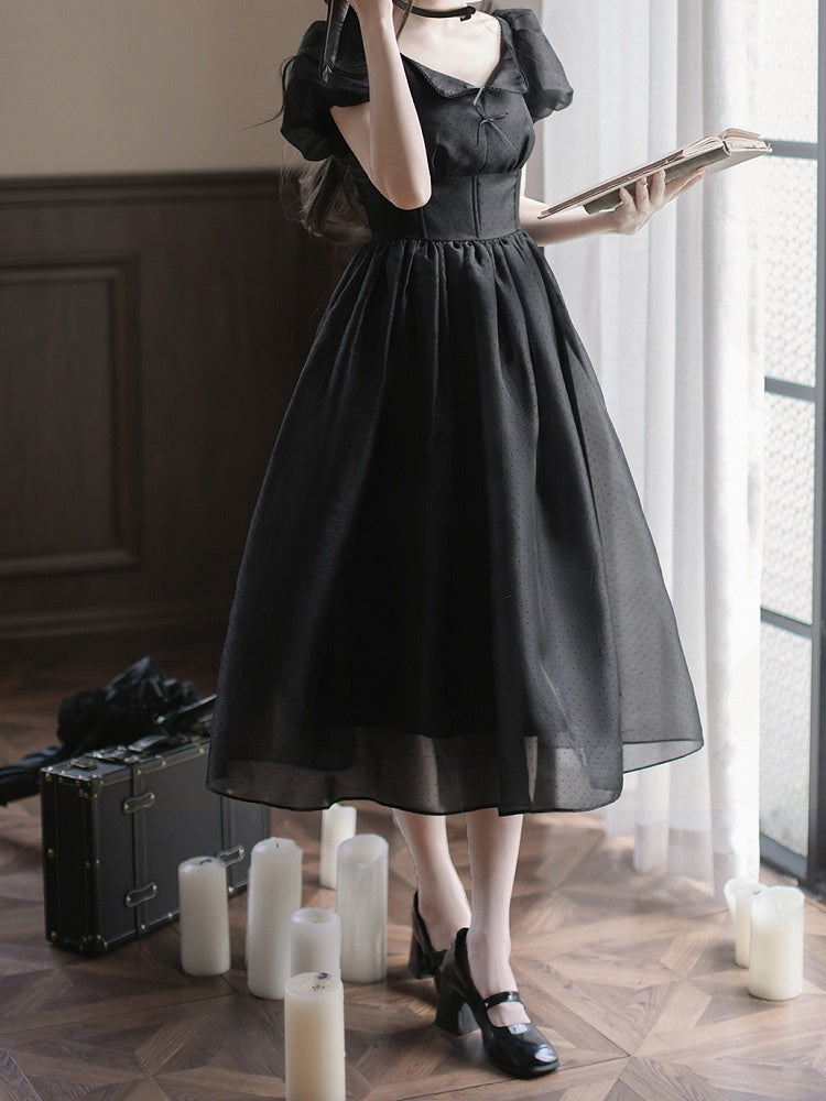 Kleid mit Stäbchen, Puffärmeln, hoher Taille, elegant, schwarze Ärmel