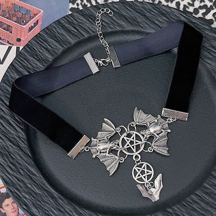 Y2K Pendant Bat Punk And BlackSilver Choker Star