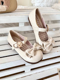 Schleife mit Bär Süße Lolita Schnallen an der Spitze Beige Flats Herz Umarmung