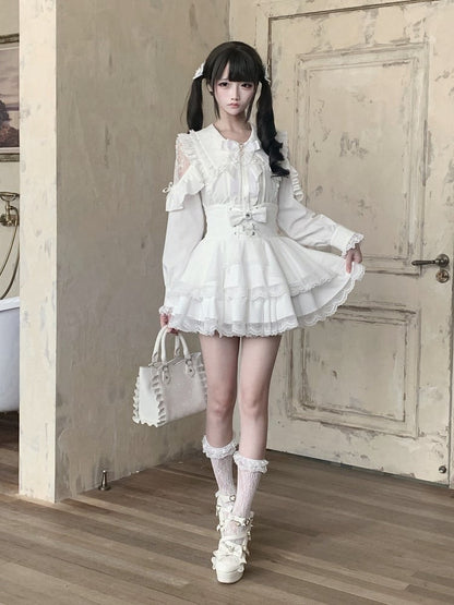 Crisp White Ryousangata Elevated Waist Skirt Adorned with Crystal Bow & Lace Edging - Ekomi