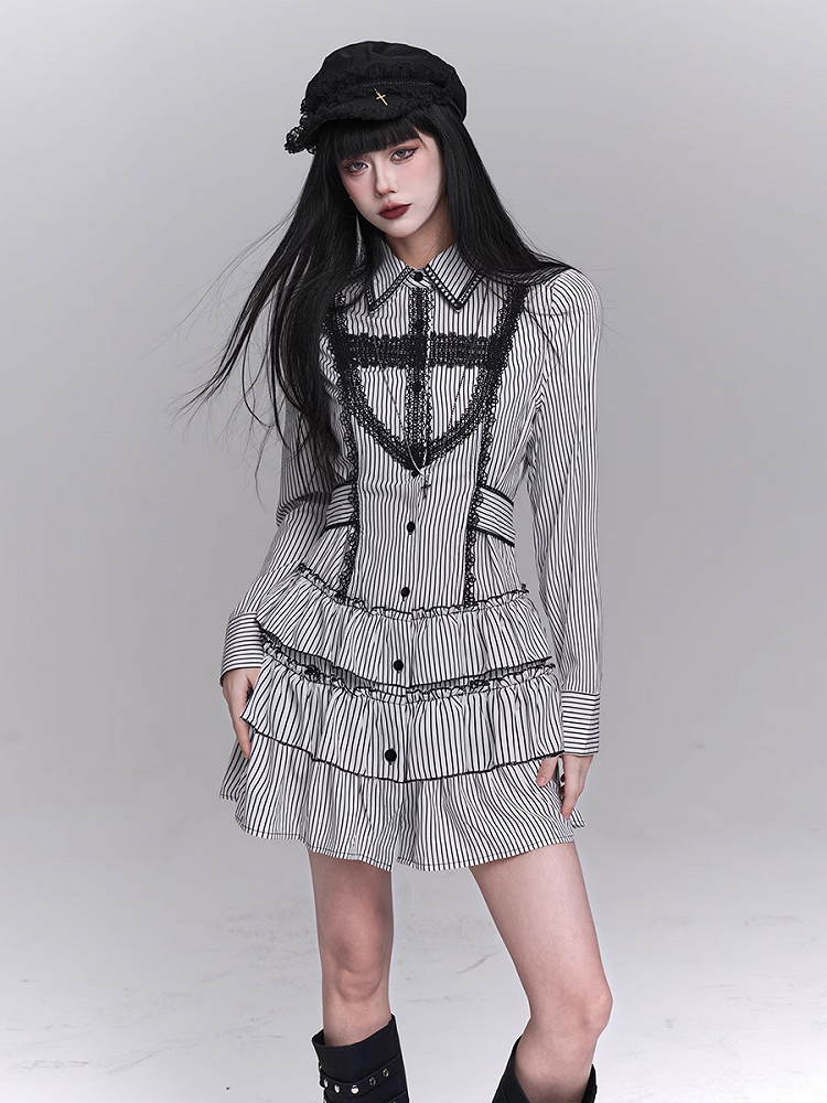Skirt Black Gothic and White Tiered Lace Cross
