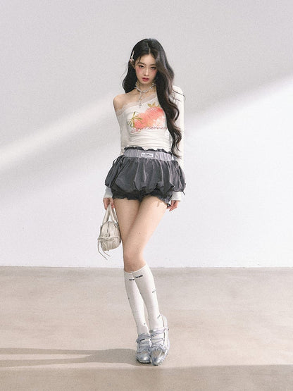 ホワイト アシンメトリーネックライン ストロベリープリント トップス