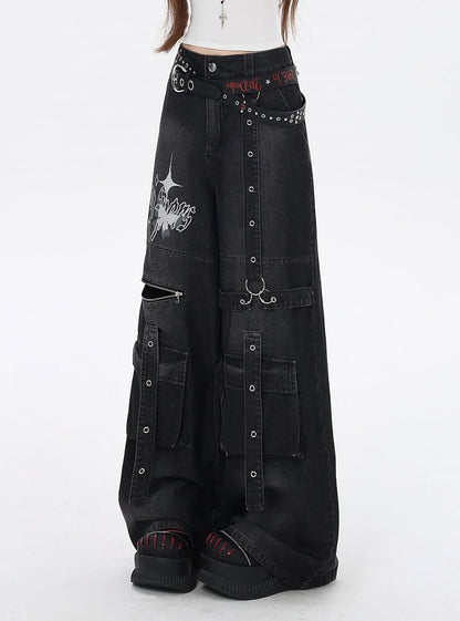 Jeans mit weitem Bein und Cargo-Riemendetails, Vintage-Schmetterlingsdruck in Schwarz