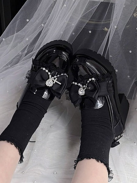 Black Kawaii Heart Crystal Shoes with Bow & Pearl Chain - Sarina