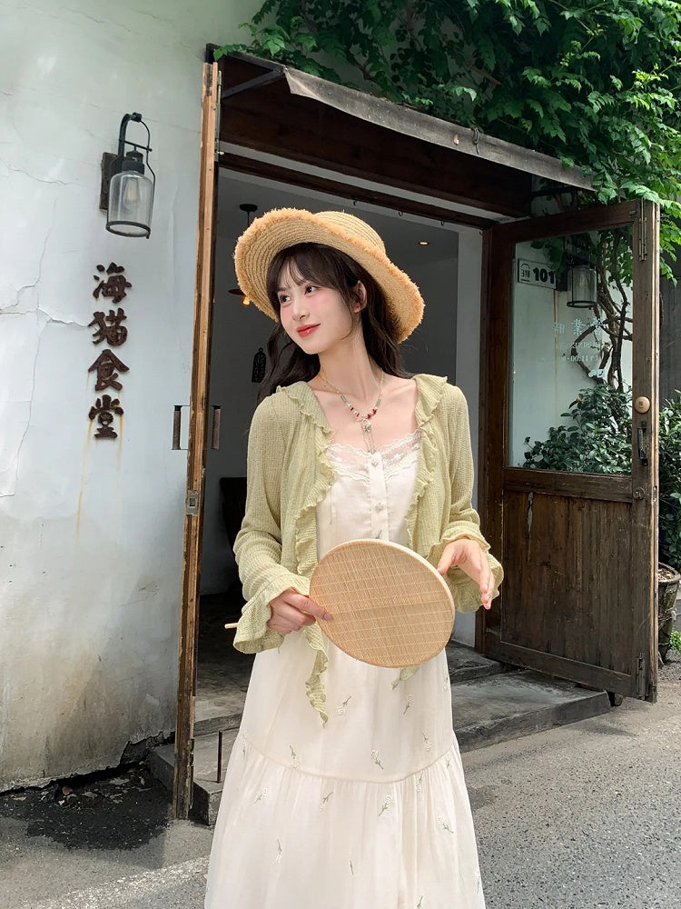 Kei Buttons ベージュ フローラル刺繍 レーストリム フローラル モリ キャミトップ