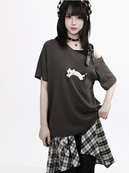 Gray Asymmetrical T-Shirt with Leopard Print and Buckle Strap - PINK SAVIOR