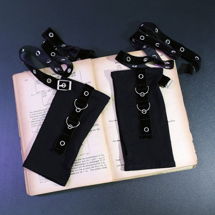 Black Details Cyberpunk Gloves Buckle