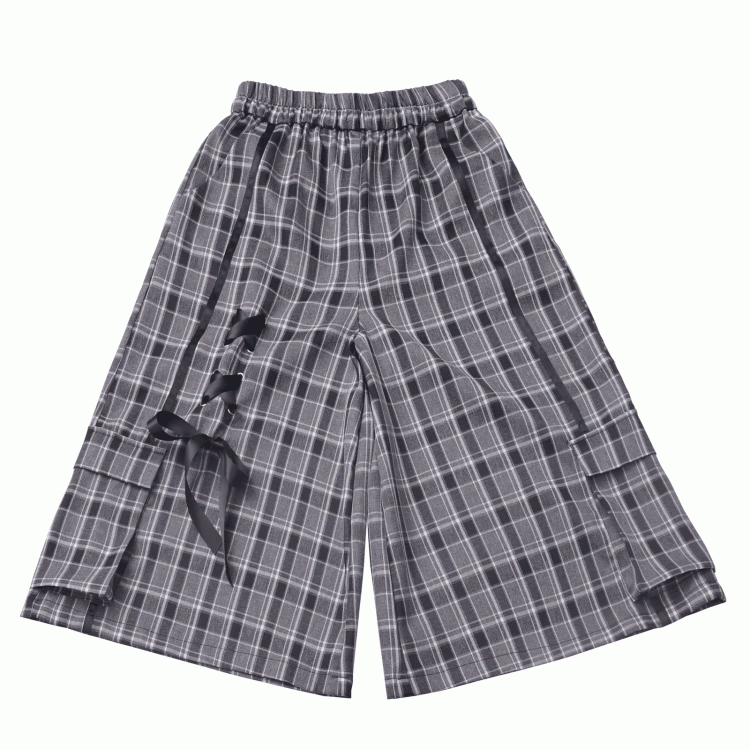 レースアップディテールのワイドレッグショーツ、ウエストはブラック/チェック柄、伸縮性あり