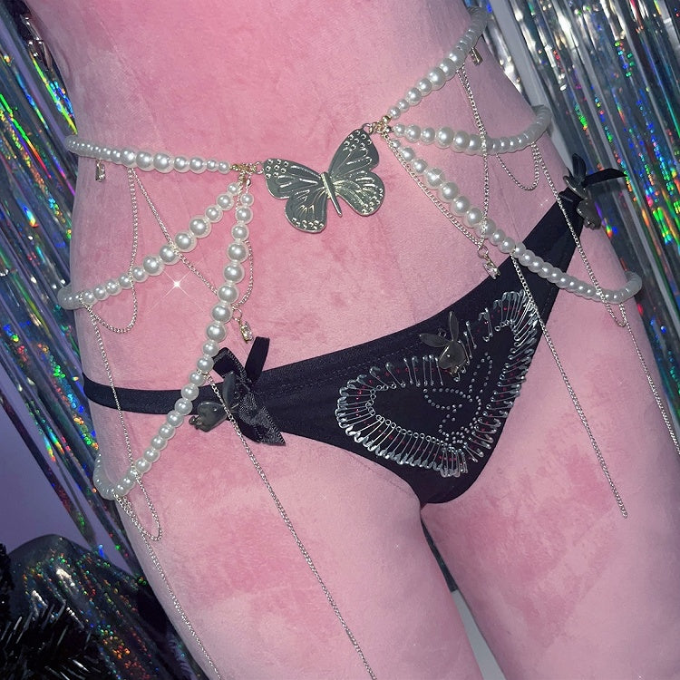 蝶の白いウエストチェーン、ビーズで飾られた