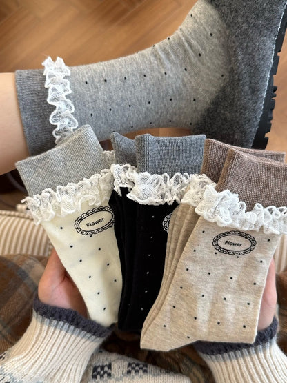 Polka-dot Ankle Socks with Lace Trim - Xi Shang Mei Shao