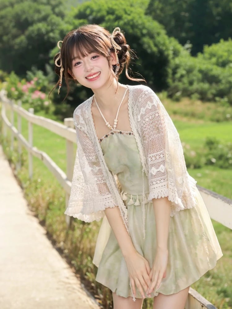 フリンジヘムホリデートップ ライトグリーン ホルターネック フローラルプリント