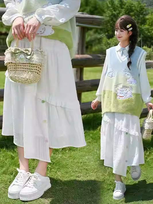 ホワイトアシンメトリーヘムスカート