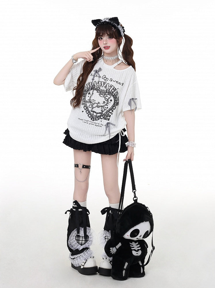 カットアウト Y2K ブラック/ホワイト ラウンドウエスト ネックディテール Tシャツ キティプリント ドローストリング