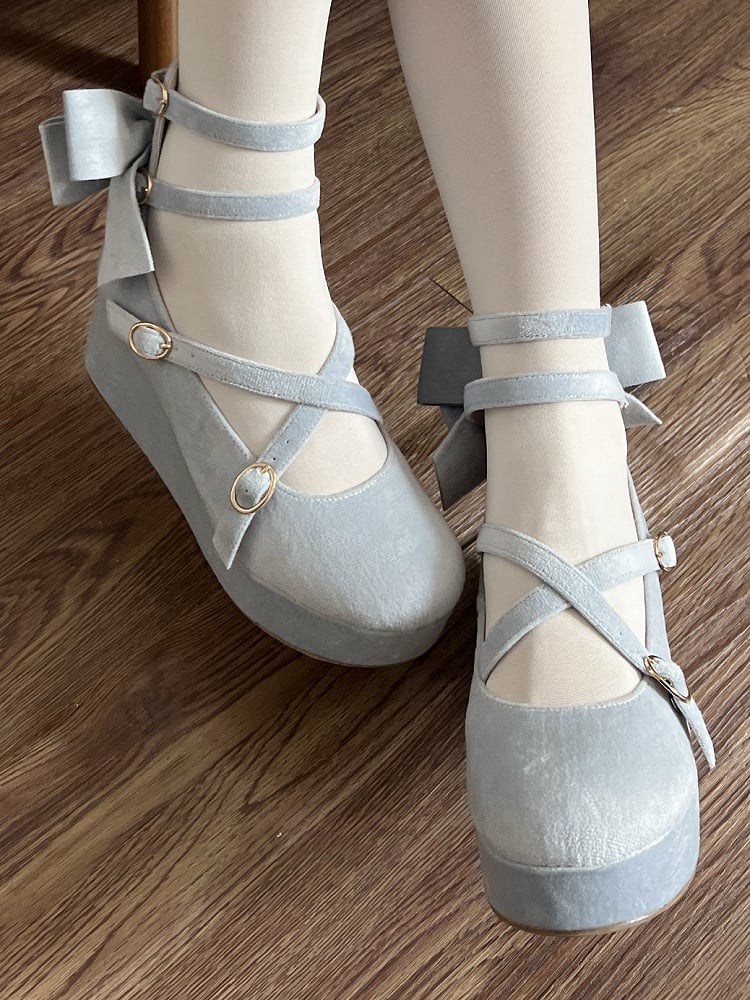 Plateauschuhe im PU-Design mit süßem Akzent – ​​Blauer Keilabsatz, überkreuzte Lolita-Schleife