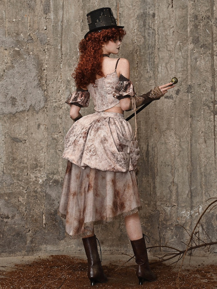 High-Low-Rock aus Jacquard mit Batikmuster und Rüschenbesatz