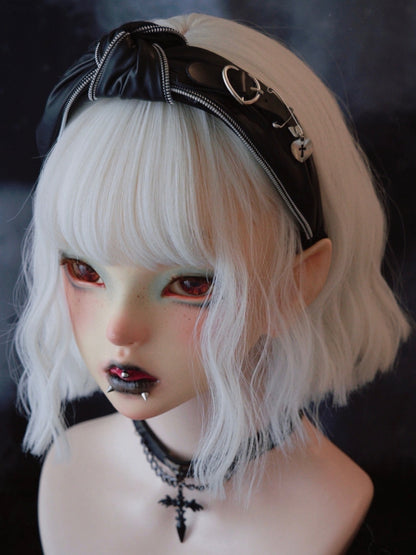 With KC Buckle Knot Design Black Decorated Pins Heart