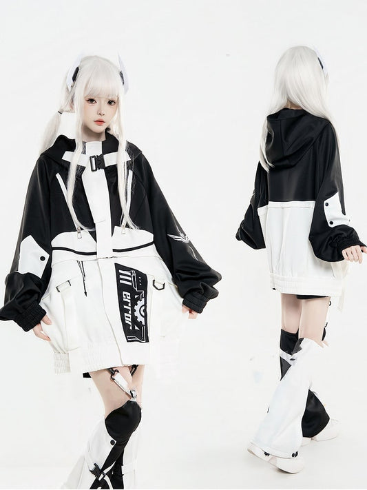 in futuristischer Techwear, abnehmbares weißes Design, Colorblock-Landmine-Stil, schwarze Jacke und