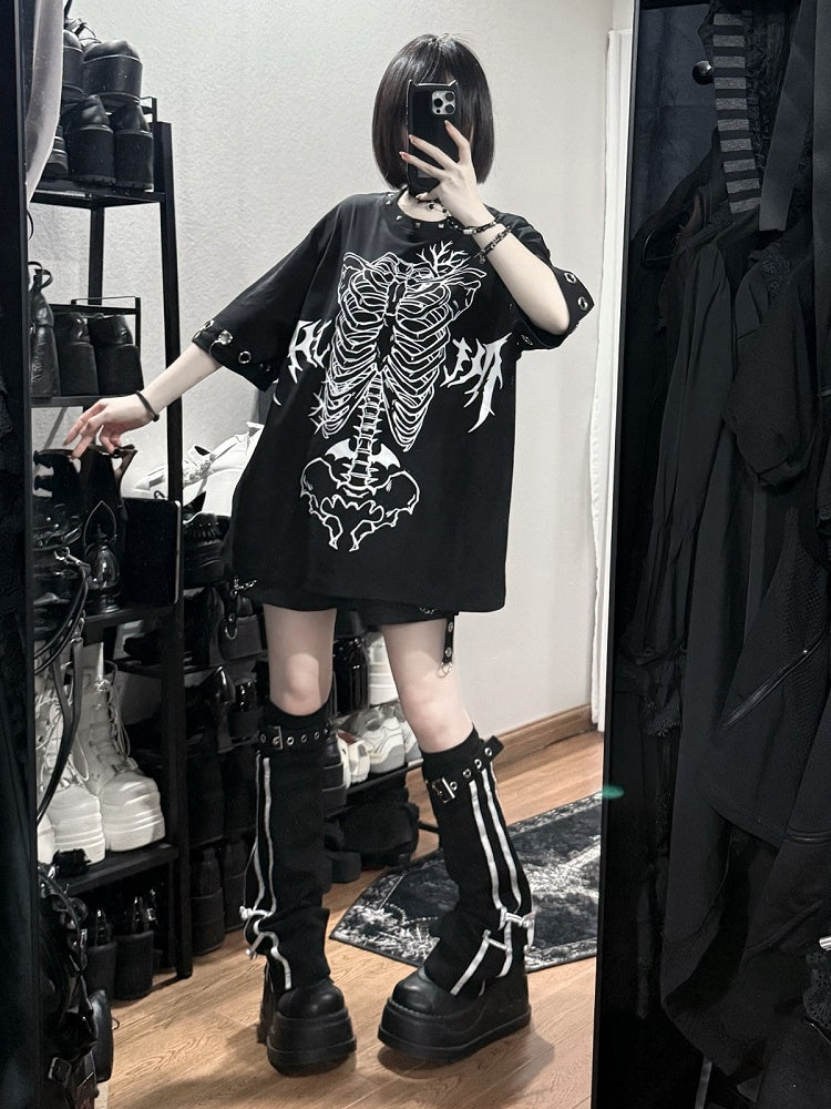 Oversized Black Jirai-Kei Tee with Skeleton Print, Rivets and Circular Eyelets, Short Sleeve - Puzzles