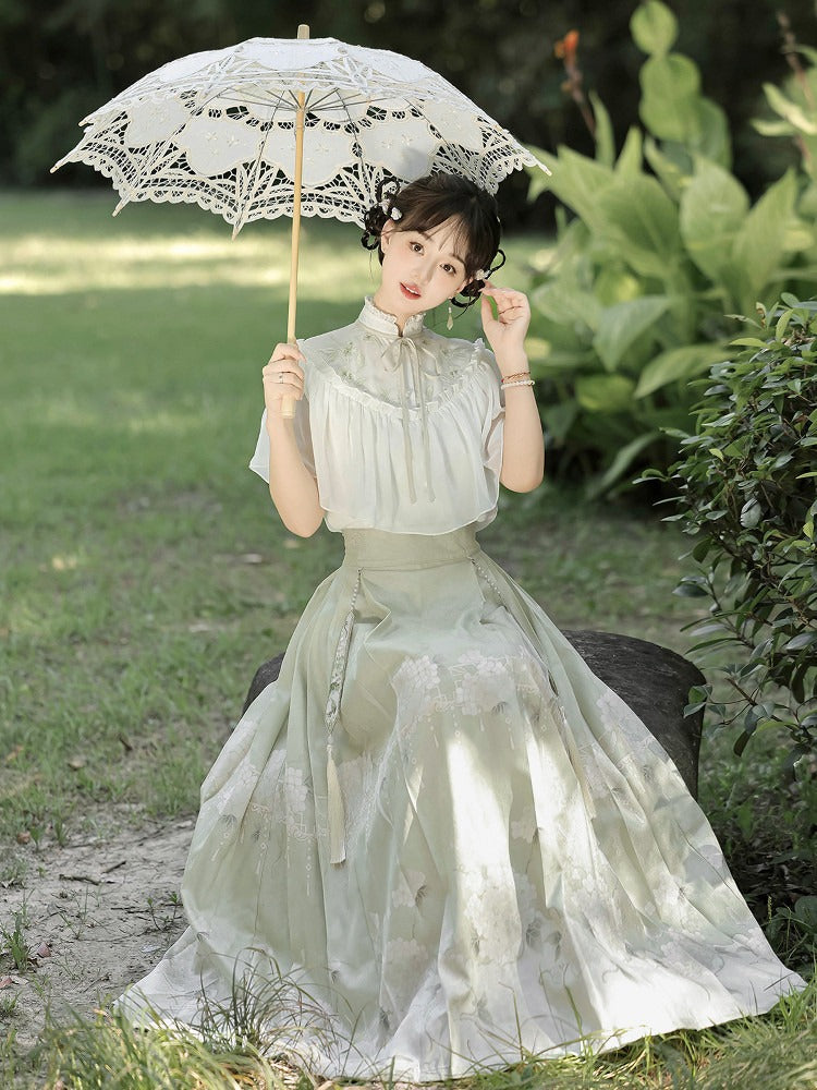 Ming-Style Green and White Top with Floral Print Long Mamian Skirt Set, Modern Chinese Style - Han Ru Chu Hanfu &amp; Han-Element Studi