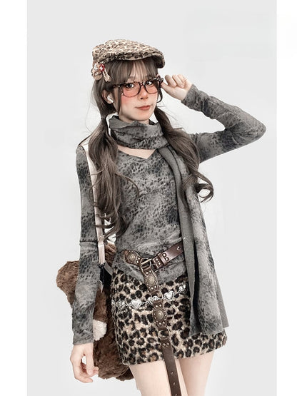 Kaffeefarbener Leoparden-Fleecerock mit zotteligem Futter