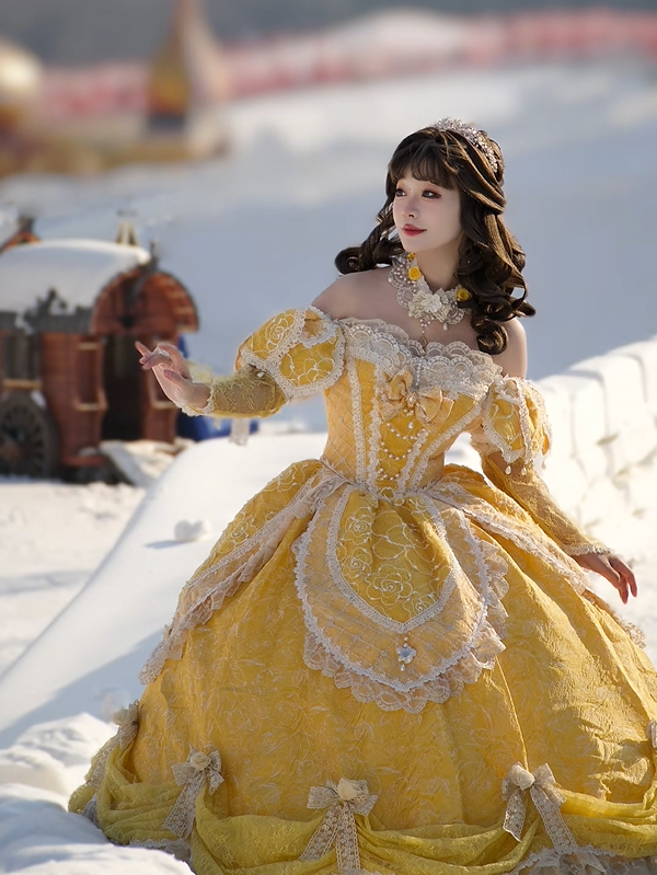 Lolita Layered Gown Lace Yellow Version and with Long Hanayome Ruffles Bow Hime Details Off-Shoulder