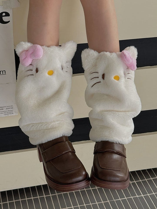 白いかわいい子猫のぬいぐるみレッグウォーマー