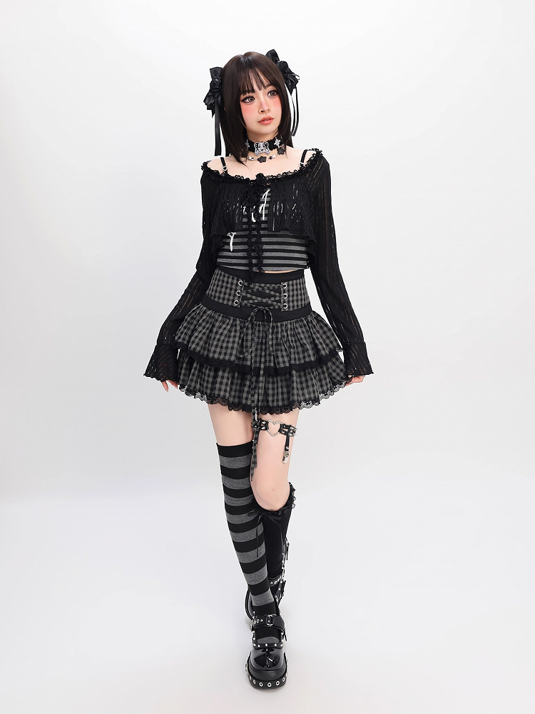 Gestreiftes Cami-Top zum Selbstbinden im Y2K-Stil mit schwarzem, kurzem Überwurf-Set