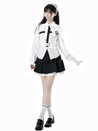 取り外し可能な蝶の時計ブローチ付きシャツ、リボン、黒のセルフタイ、白のストライプ、クロスデザイン