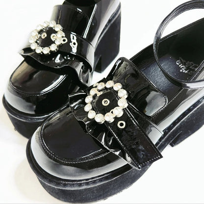 Jirai High 9CM Schwarze Block-Plateauschuhe mit poliertem Knöchelriemen und Kei-Absatz