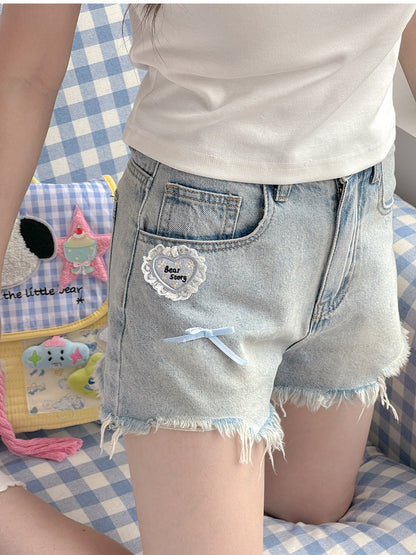 ヴィンテージデニムショートパンツ ブルー 切りっぱなし裾 ハートアクセント ライト