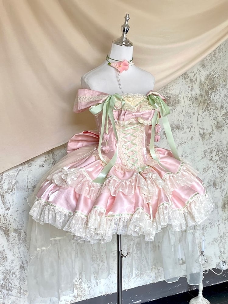 Fee und Korsett, grünes Kleid, rosa Thema Kei Tulip