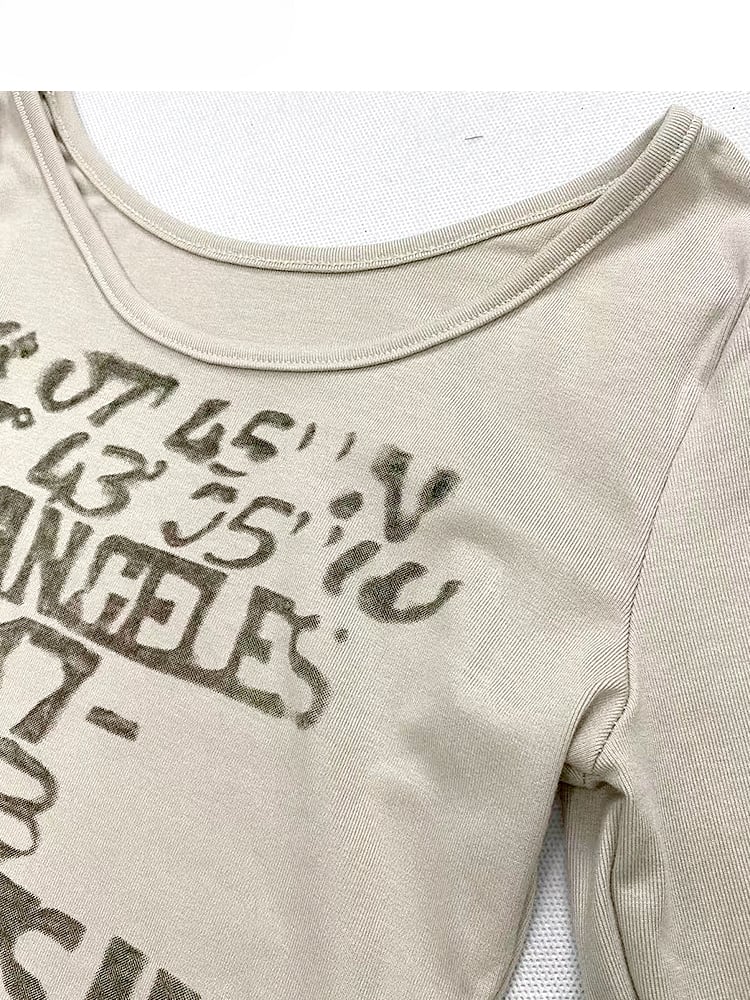 Apricotfarbenes Slim-Fit-Top mit Buchstaben und Zahlen