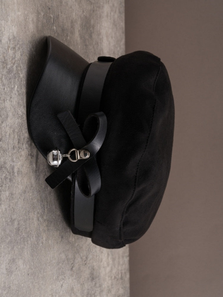Schwarz verziertes Design Gothic Bell Hat Charm Bowknot Beret Buckle