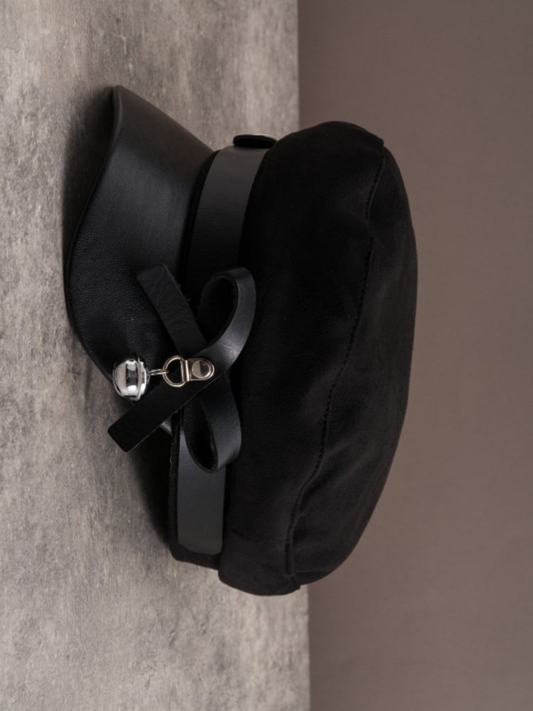 Charm Black Gothic Buckle Design Beret Bell Bowknot Hat Decorated