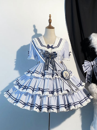 Gestreiftes blaues Sommerkleid mit abnehmbarem Ärmel-Lolita-Kragen, kurzes Matrosenkleid