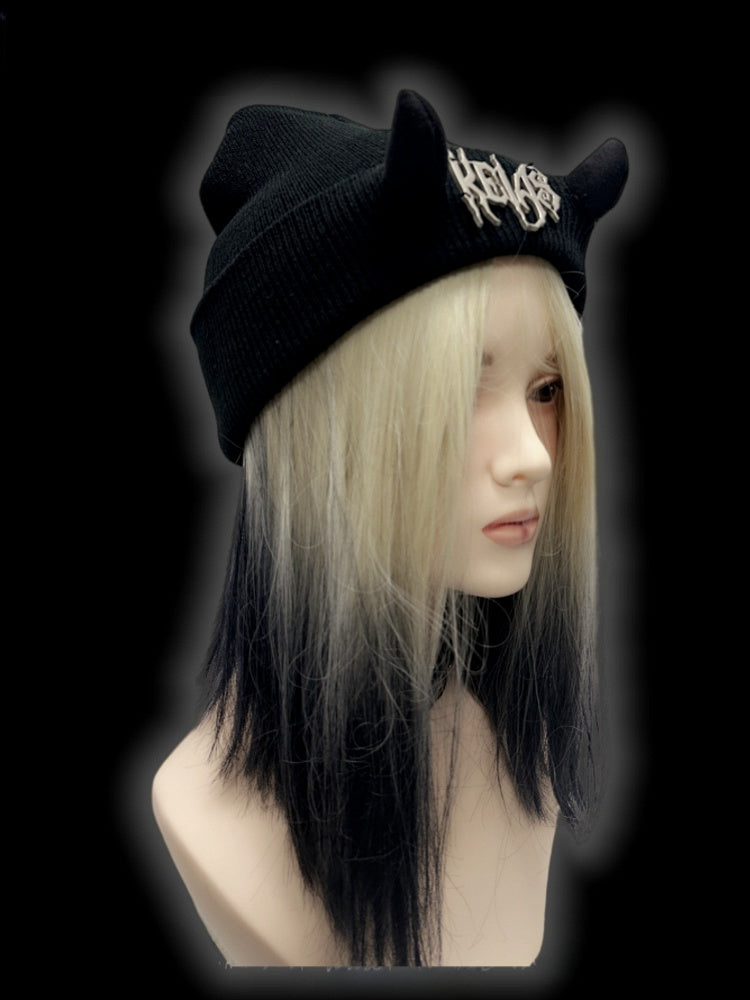 Y2K Schwarze Teufelshorn Metallic Buchstaben Details Punk Beanie
