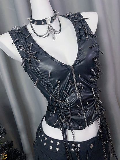 ブラックの留め具とスタッドで飾られたジッパークロスチャームスケルトンY2K