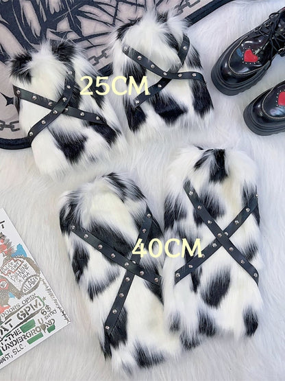 25 cm Punk-Beinstulpen mit Nietendetail und Riemen