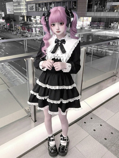 Jirai-kei Tiered Long Sleeve Dress with Pointed Collar, Lace & Bows, Black White - Puppet Bombs