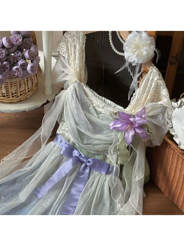Violet Classic Floral Embellished Brooch - Magic Skirt Cat