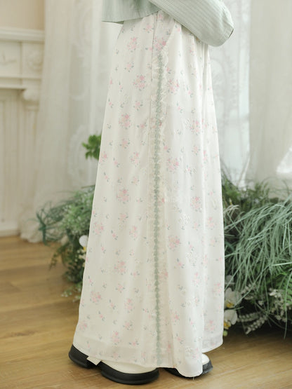 Kurze/normale Hose mit weitem Bein und Spitzenbesatz, geblümt, weiß, elastische Taille, gerüschte Version