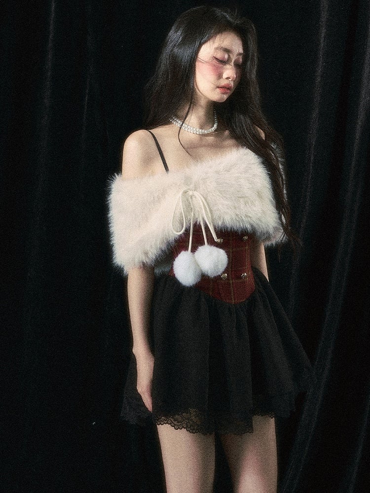 Weihnachtliches Set aus Camisole-Kleid mit Blumenmuster in Rot und Plüschschal