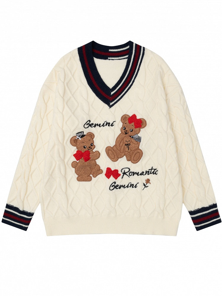 Pull doux à col en V avec appliques en forme d'ours en pain d'épices blanc lait de Noël