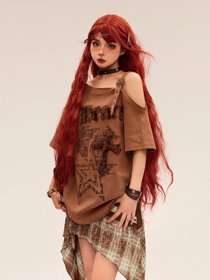 Fashion Gyaru Asymmetrischer T-Shirt Ausschnitt Leopard Kreuz Applikation Braun