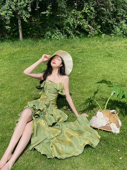 グリーンのアシンメトリーレイヤードフラウンススパゲッティストラッププロムドレスイブニングガウン