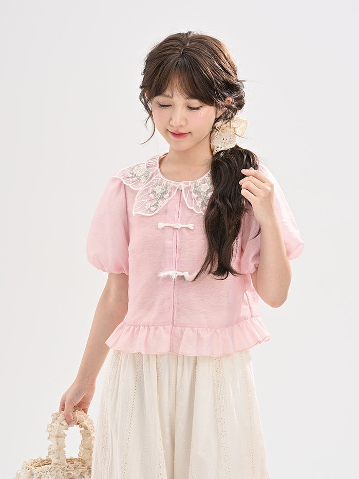 Erdbeerstickerei Rosa Blütenblattförmiger Kragen Puffärmel Blusenausschnitt Cheongsam